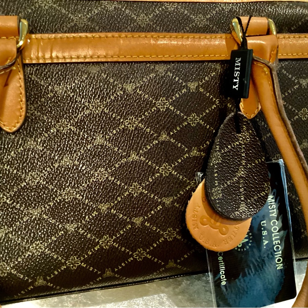 Beautiful leather misty collection purse - Picture 8 of 11